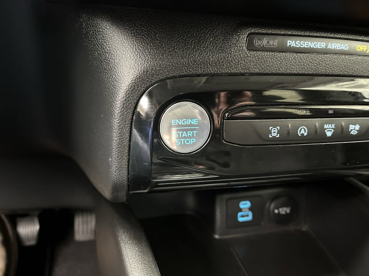 Certified 2023 Ford Escape Active w/ Tech Pack #1 AWD/4WD image 22
