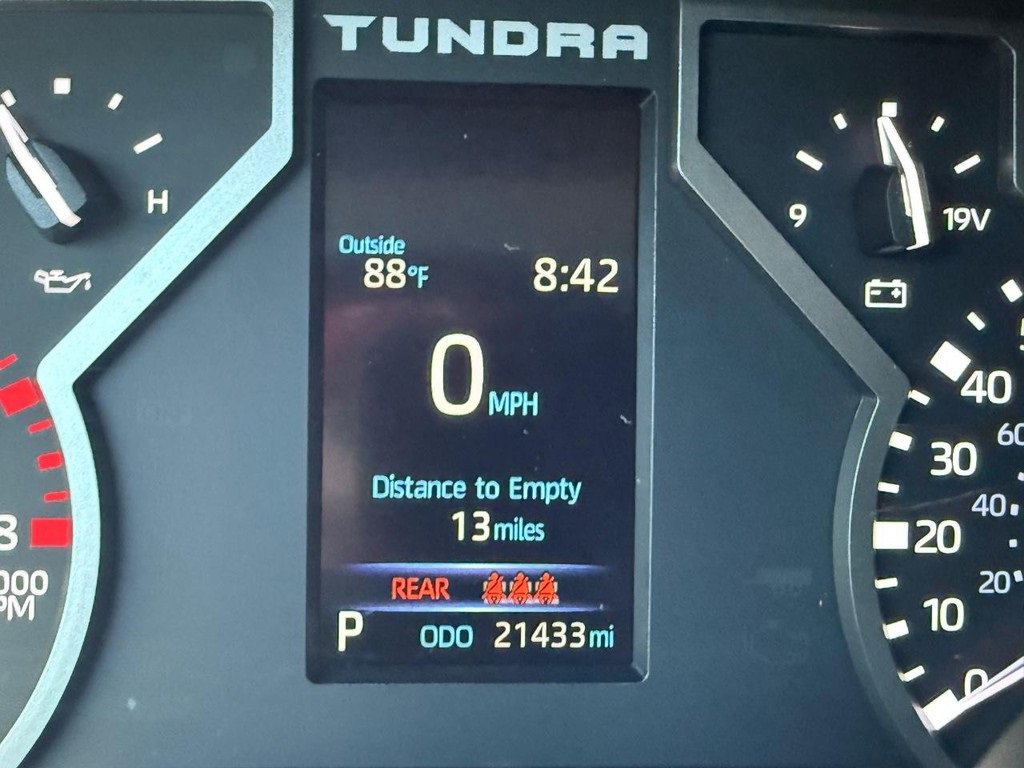 Used 2022 Toyota Tundra SR5 w/ SR5 Convenience Package image 19