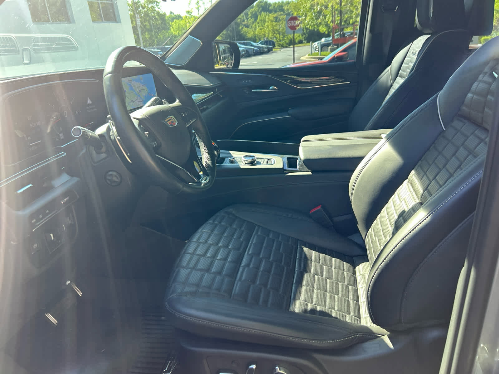 Used 2024 Cadillac Escalade V w/ LPO, ONYX Package AWD/4WD image 18