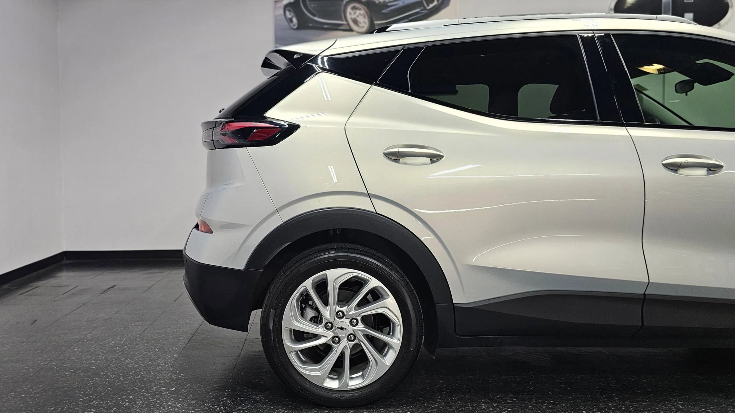 Used 2023 Chevrolet Bolt EUV LT w/ Driver Confidence Package image 20