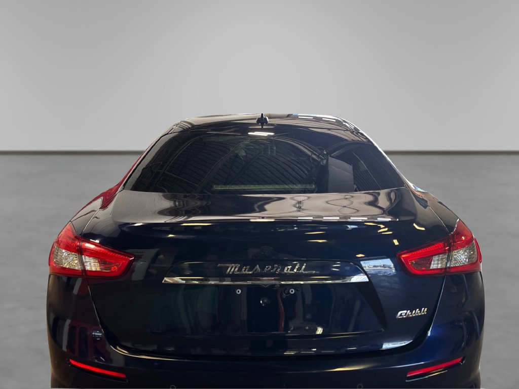 Used 2018 Maserati Ghibli RWD image 16