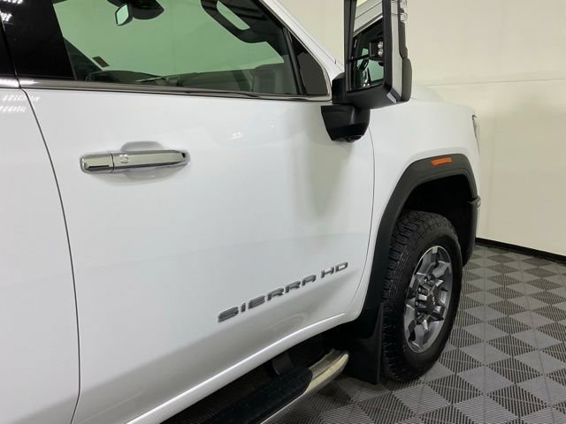 Used 2025 GMC Sierra 2500 SLT w/ SLT Convenience Package AWD/4WD image 9