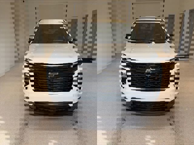 New 2026 Chevrolet Traverse LT w/ Midnight/Sport Edition image 2