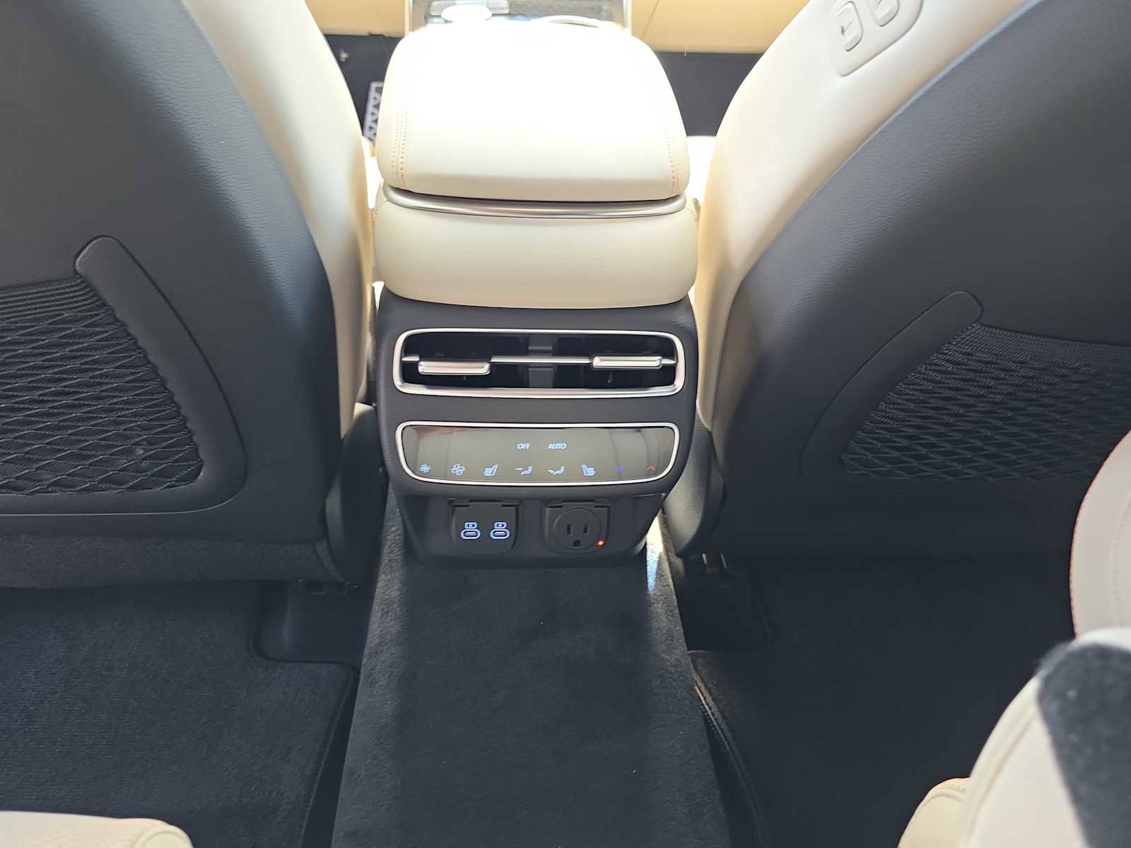 New 2026 Genesis GV70 3.5T Sport Prestige AWD/4WD image 25