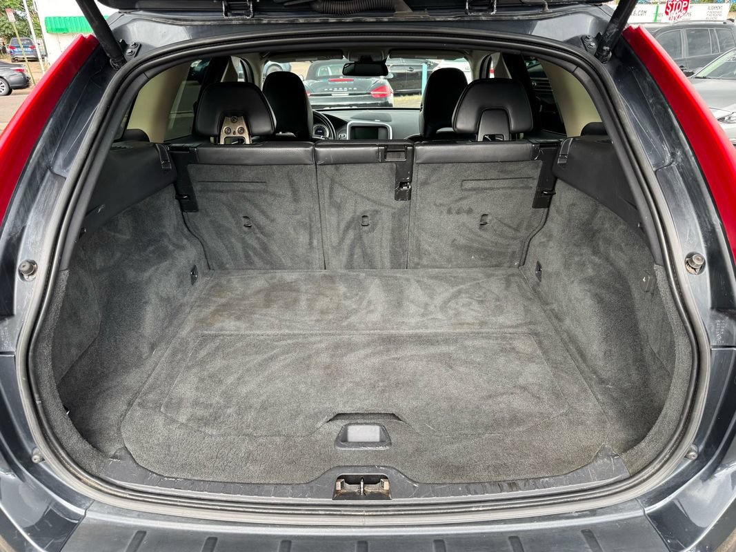 Used 2012 Volvo XC60 3.2 AWD/4WD image 13