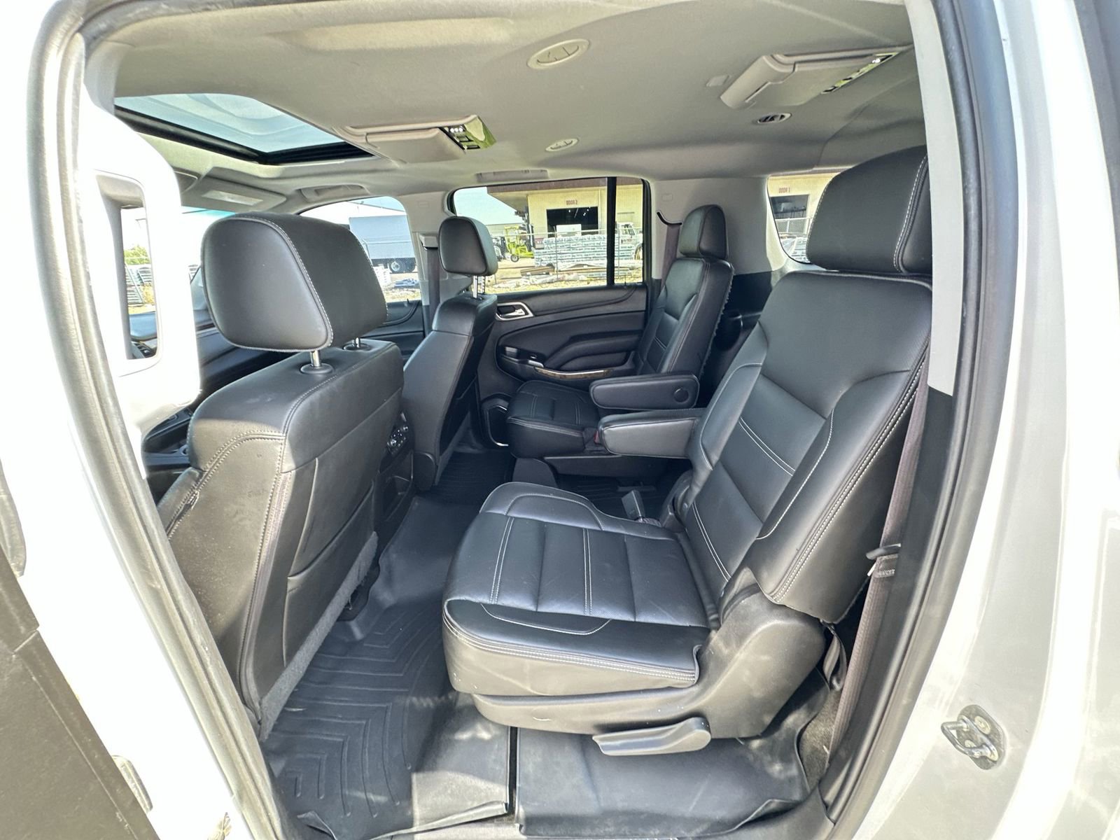 Used 2017 GMC Yukon XL Denali w/ Open Road Package AWD/4WD image 26