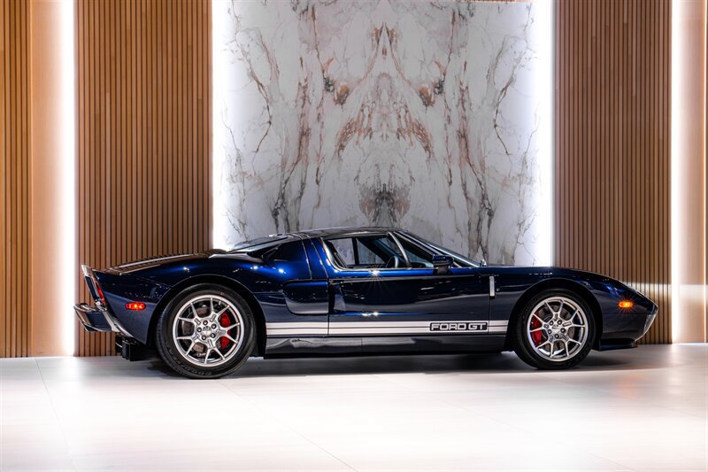 Used 2006 Ford GT RWD image 4