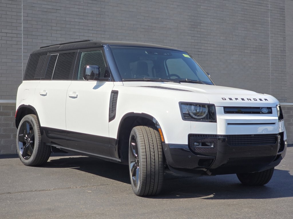 New 2025 Land Rover Defender 110 X-Dynamic SE image 42