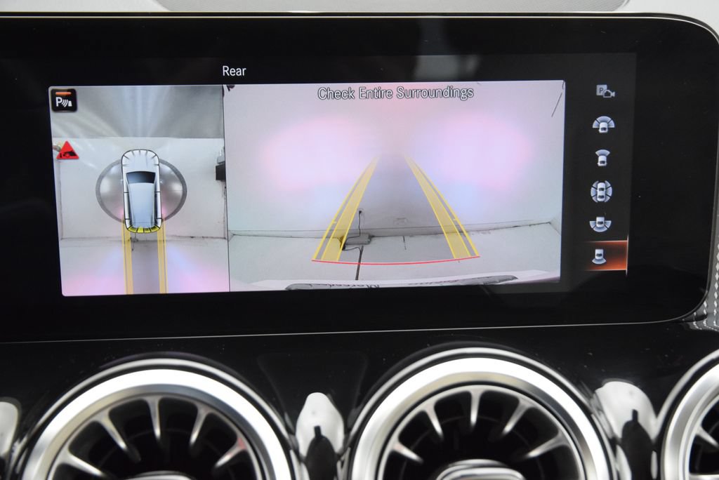 Certified 2022 Mercedes-Benz GLB 250 4MATIC image 32