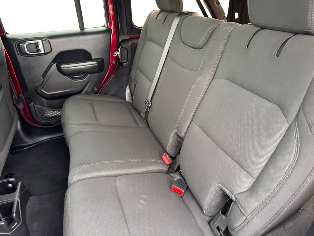 Used 2022 Jeep Wrangler Unlimited Sport image 13