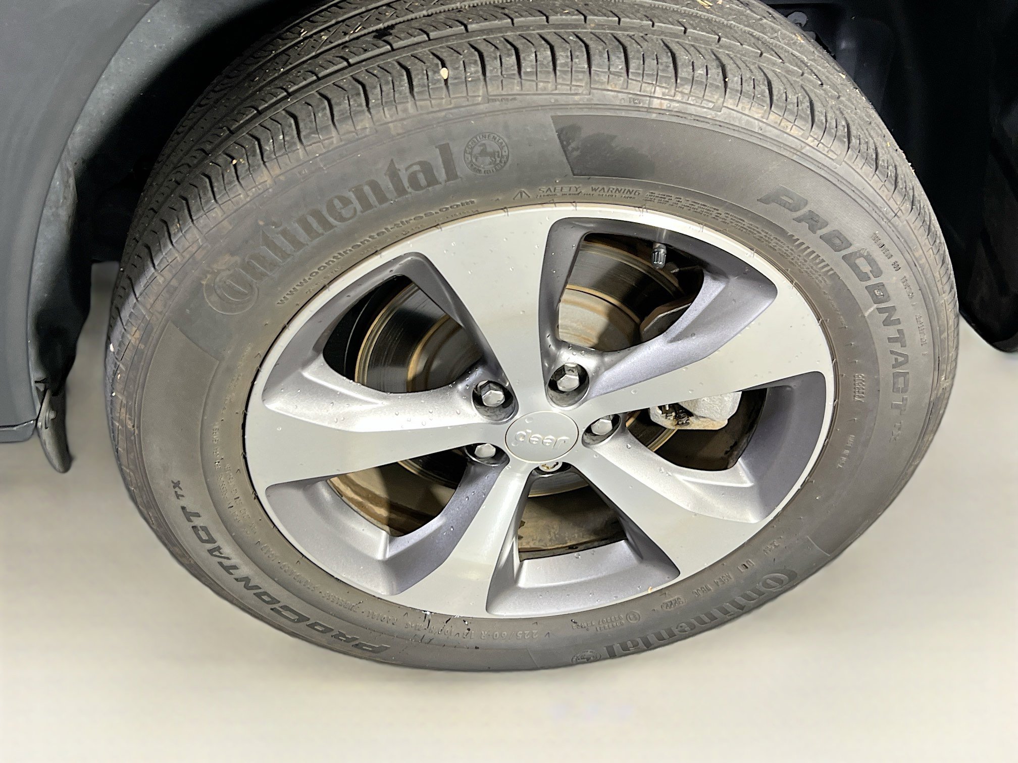 Used 2022 Jeep Cherokee Limited image 30