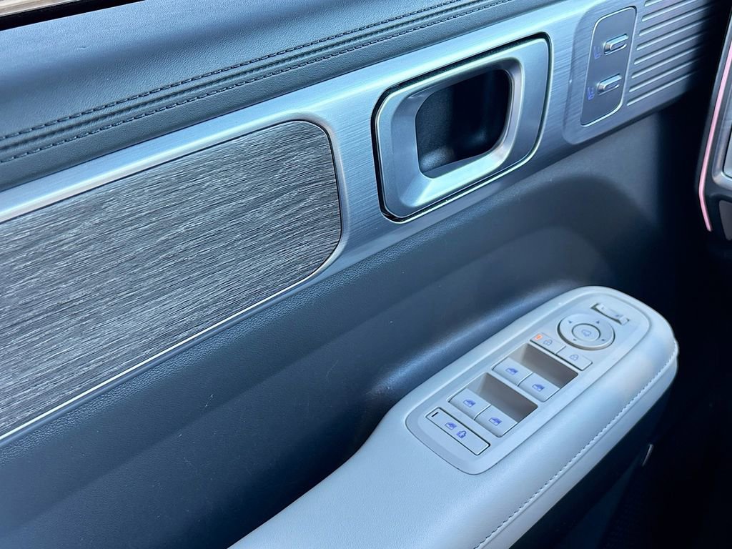 Used 2024 Hyundai Santa Fe Calligraphy image 18