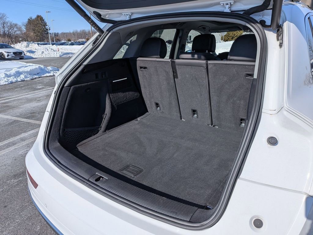Certified 2024 Audi Q5 2.0T Premium Plus image 24