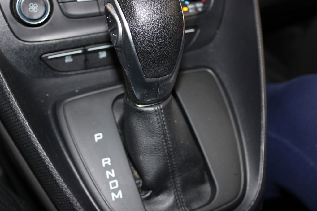Used 2020 Ford Transit Connect XL image 38
