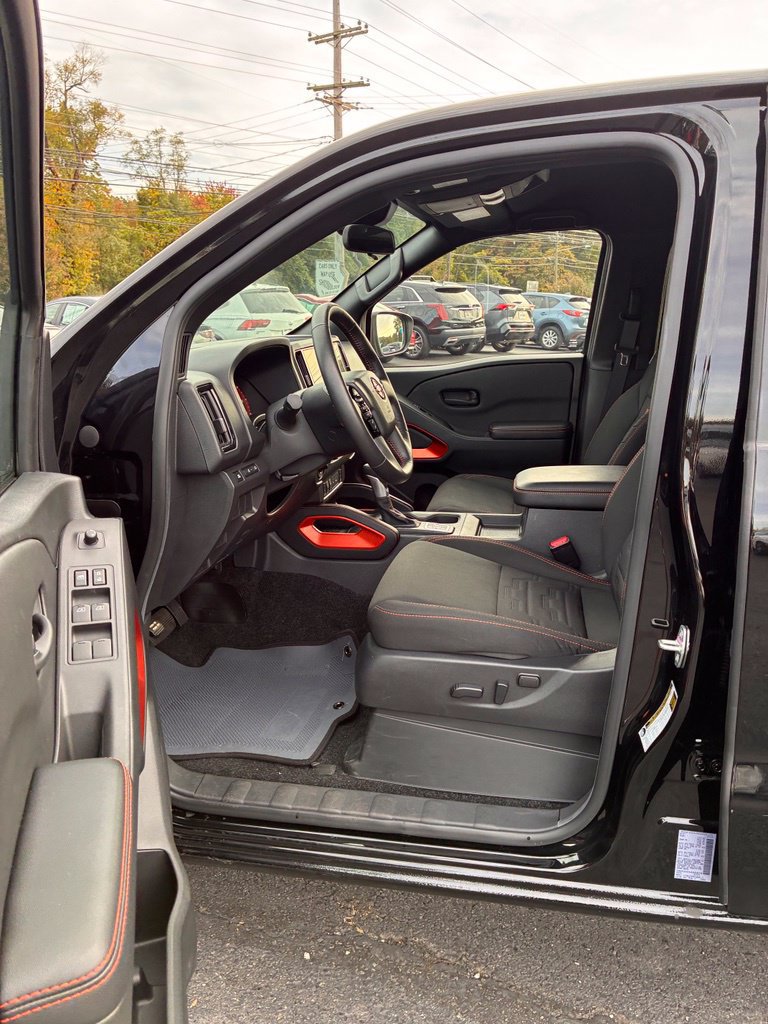 Used 2026 Nissan Frontier PRO-4X AWD/4WD image 26