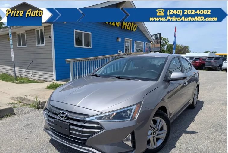 Used 2020 Hyundai Elantra SEL w/ Winter Weather Package FWD image 1