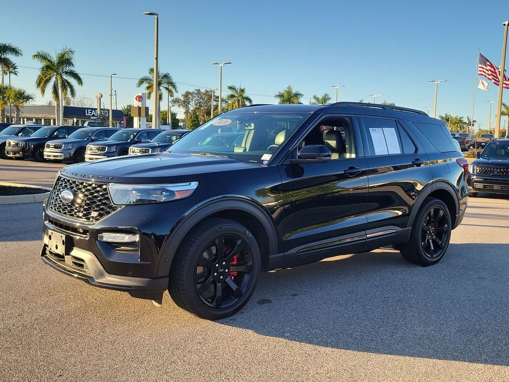 Used 2020 Ford Explorer ST w/ ST Street Pack image 8
