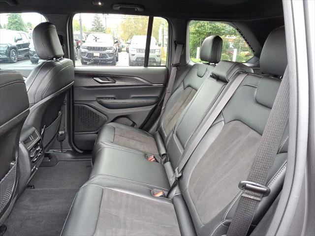 Certified 2023 Jeep Grand Cherokee Altitude image 20