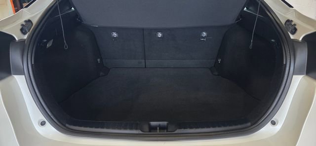 Used 2016 Toyota Prius Two image 6