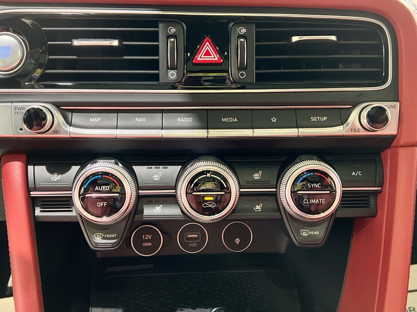 Used 2023 Genesis G70 2.0T w/ Sport Prestige Package image 20