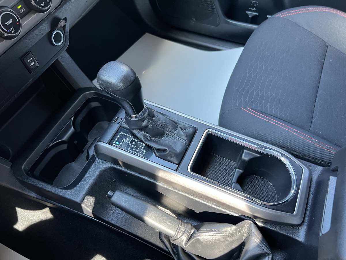 Used 2017 Toyota Tacoma SR5 image 24