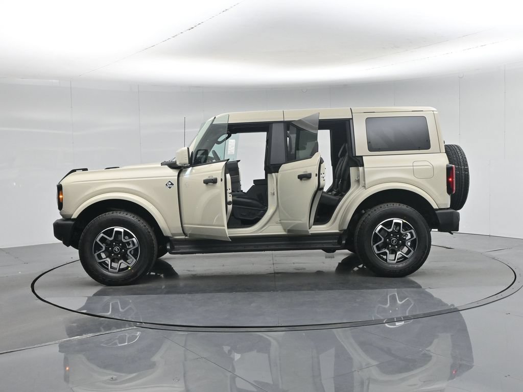 New 2026 Ford Bronco Outer Banks AWD/4WD image 35