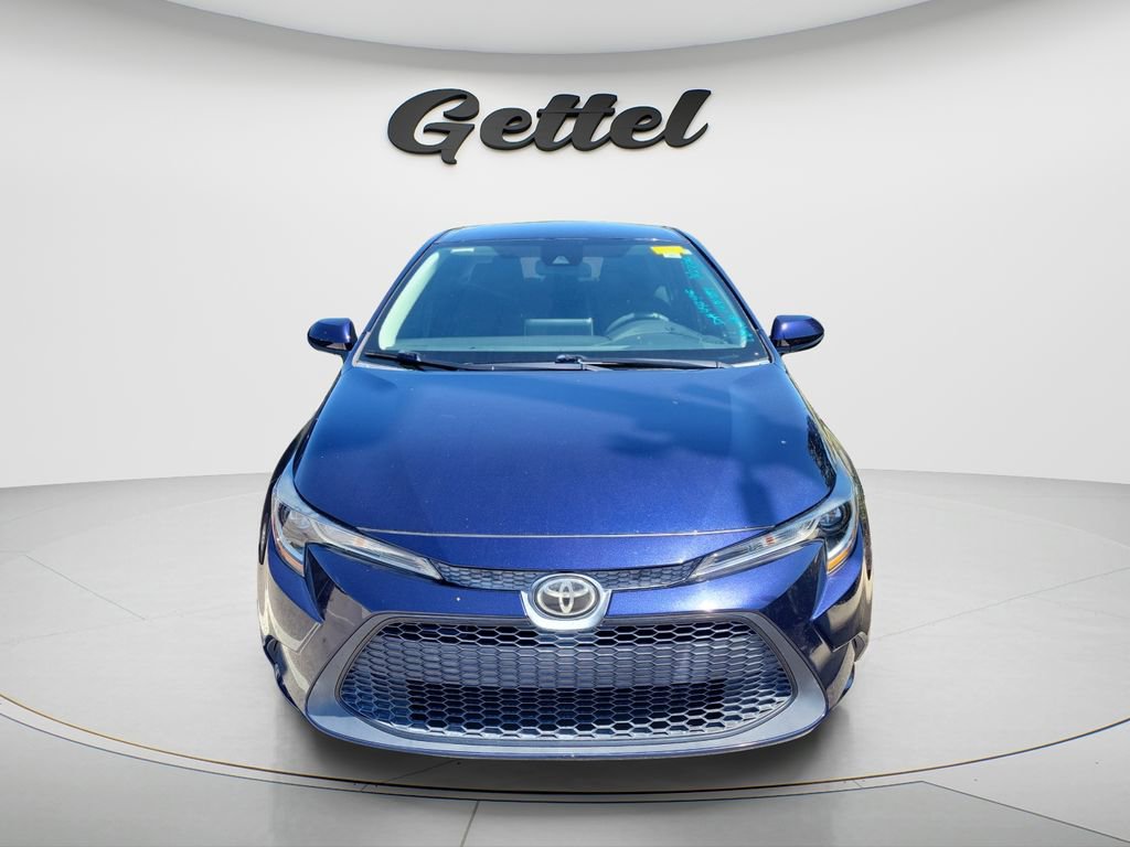 Used 2020 Toyota Corolla LE image 2