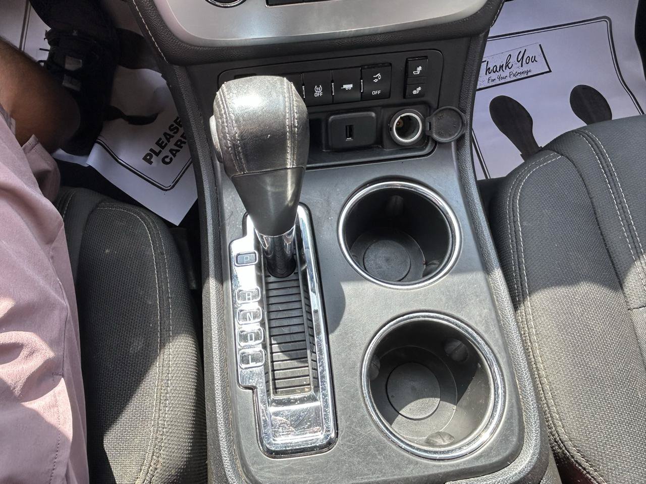 Used 2015 GMC Acadia SLE FWD image 26