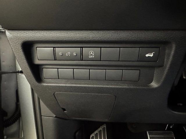 New 2026 Mitsubishi Outlander SEL FWD image 11