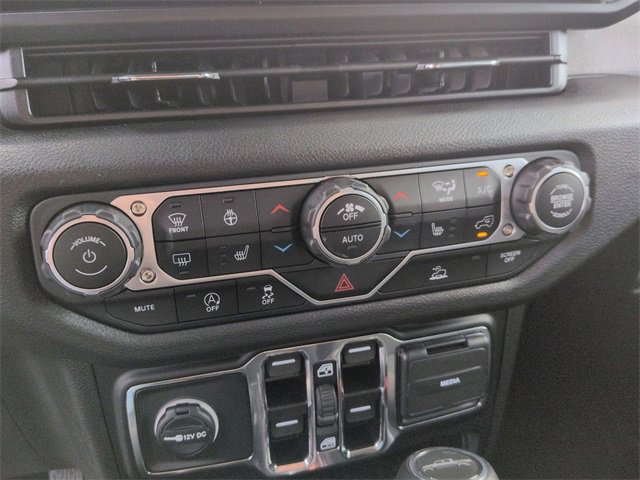 New 2025 Jeep Gladiator Sport image 22