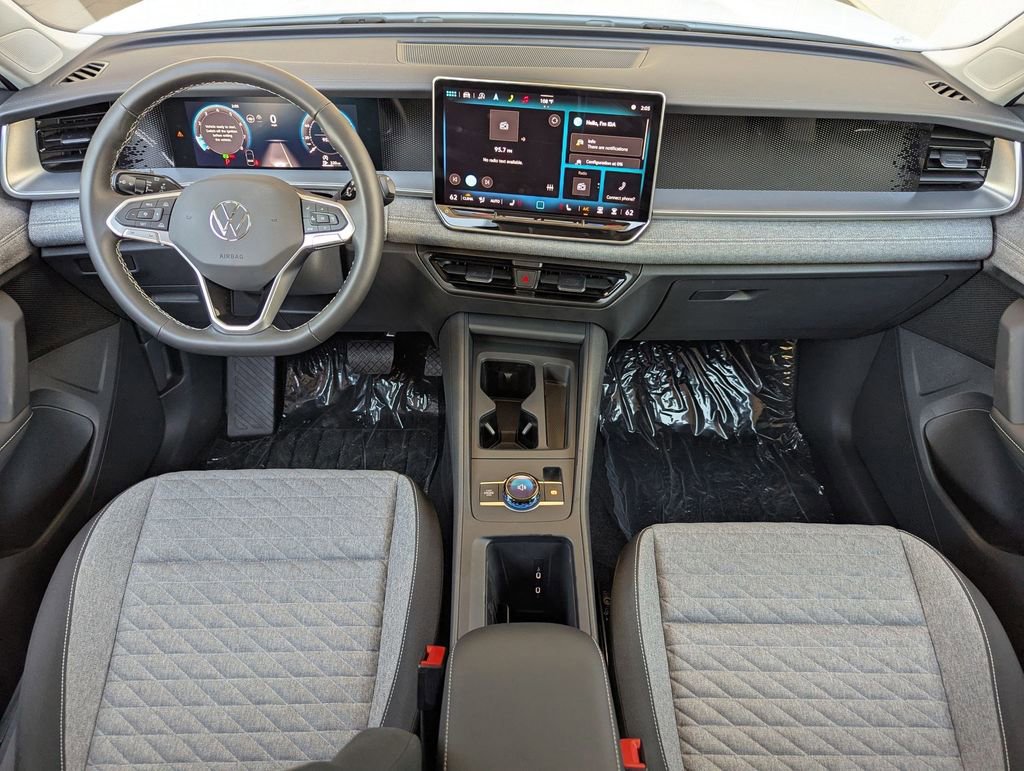 Certified 2025 Volkswagen Tiguan S image 15