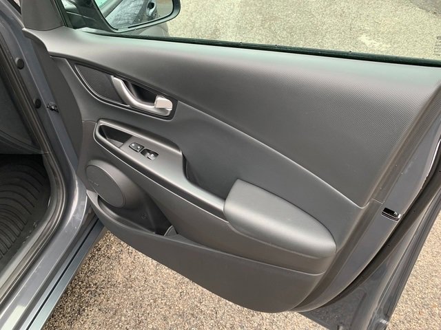 Certified 2023 Hyundai Kona Limited w/ Cargo Package image 13