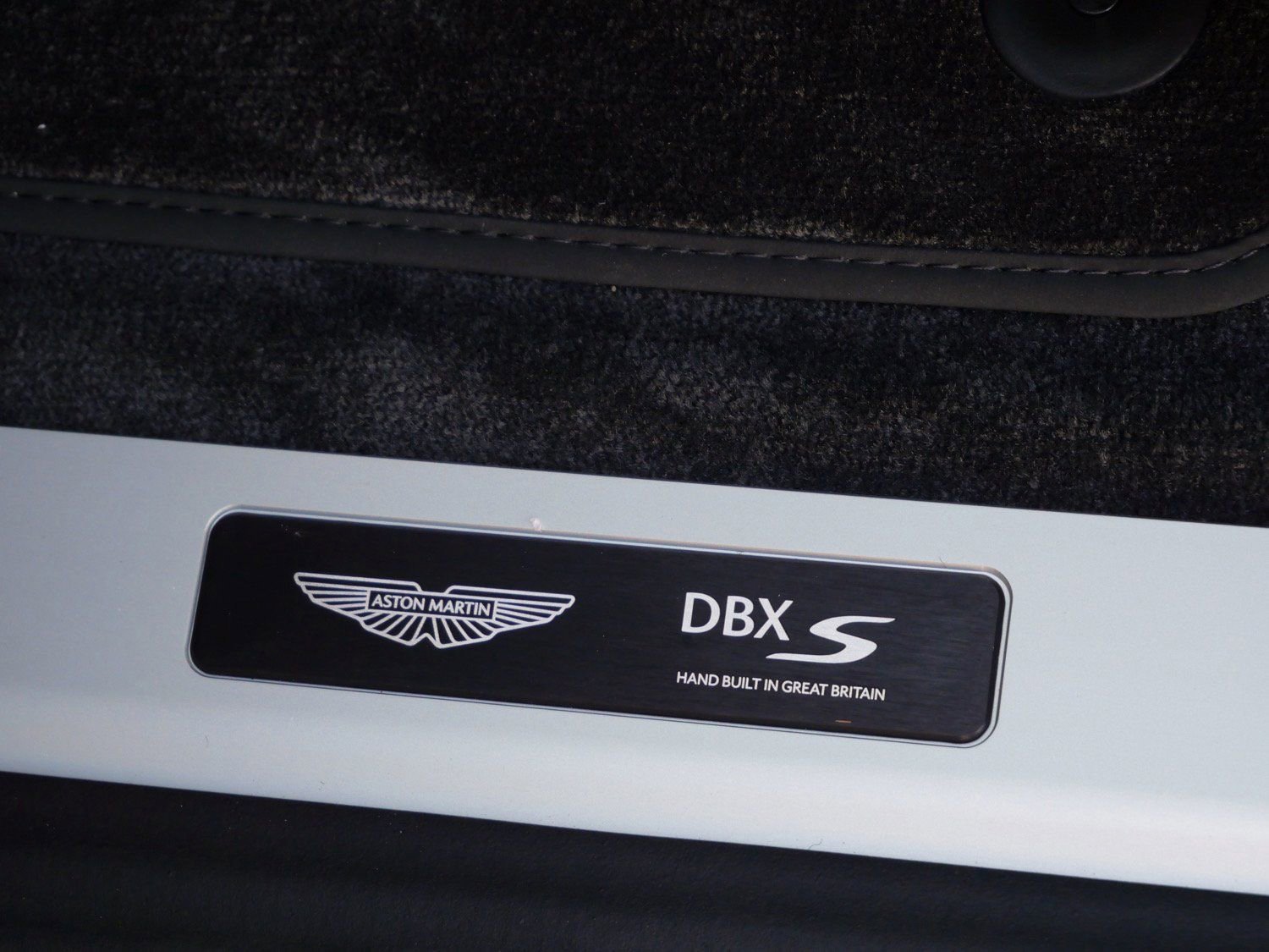 New 2026 Aston Martin DBX S image 17