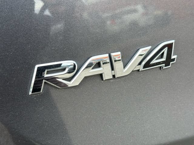 Used 2013 Toyota RAV4 XLE AWD/4WD image 11