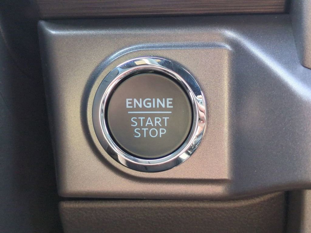 New 2025 Ford F150 XLT w/ Equipment Group 302A MID image 31