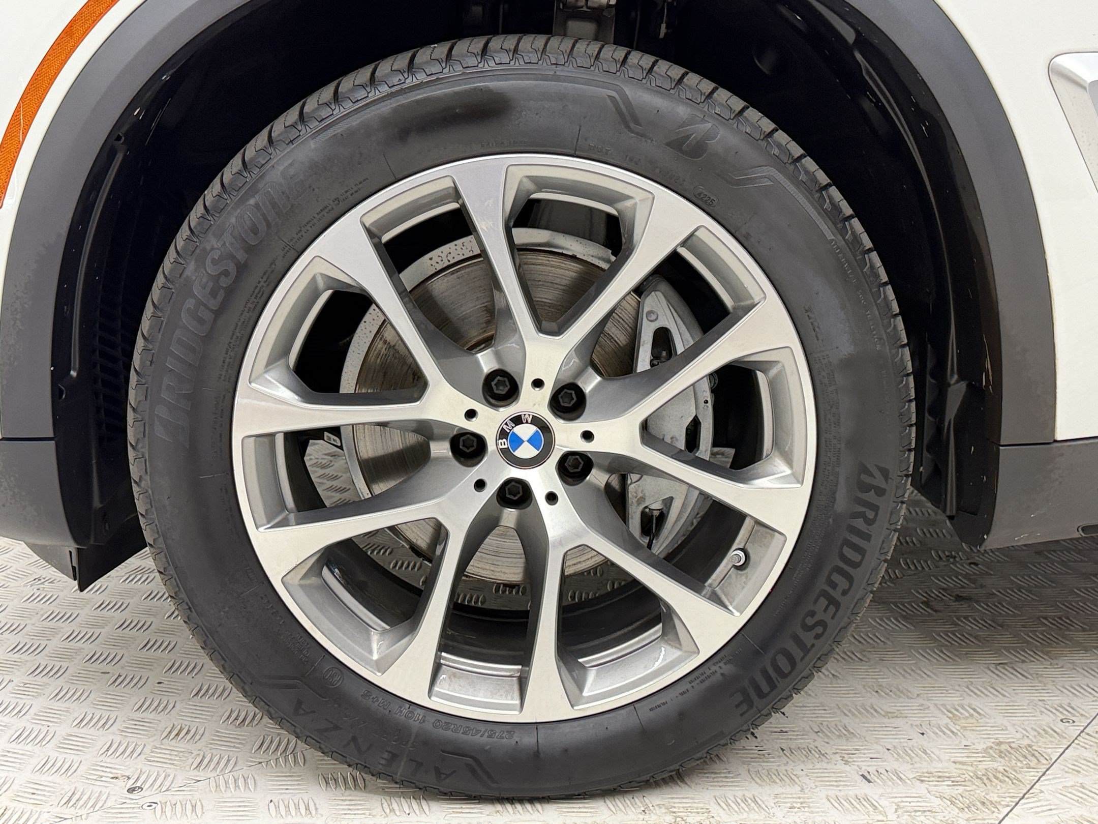 Used 2024 BMW X5 sDrive40i w/ Parking Assistance Package RWD image 13