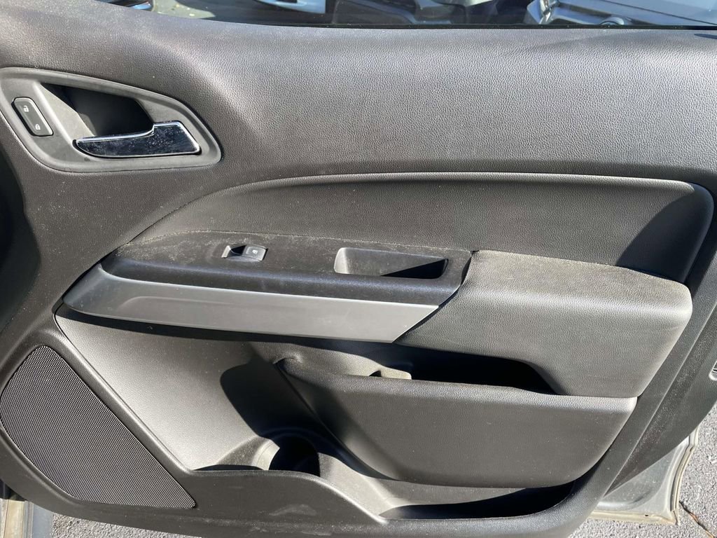 Used 2019 Chevrolet Colorado LT w/ LT Convenience Package image 46