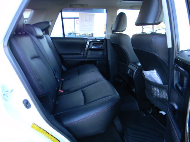 Used 2020 Toyota 4Runner Venture w/ Moonroof Package AWD/4WD image 20