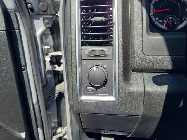 Used 2024 RAM 1500 Warlock AWD/4WD image 13