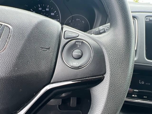 Used 2018 Honda HR-V EX image 16