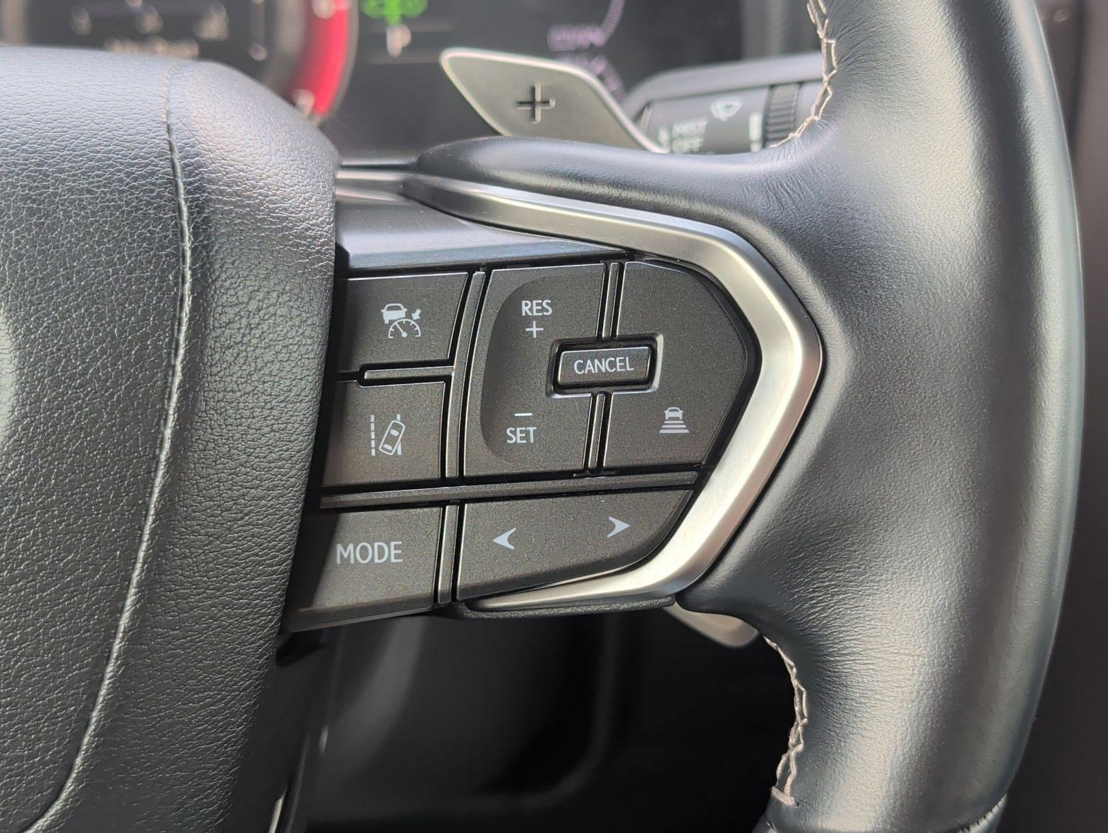 Used 2023 Lexus LX 600 4WD w/ Accessory Package (Z1) image 15