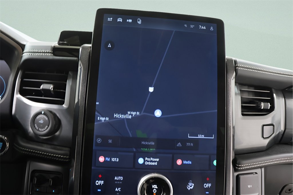 Used 2024 Ford F150 Lightning Platinum image 15