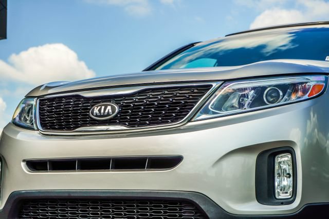Used 2014 Kia Sorento LX FWD image 2