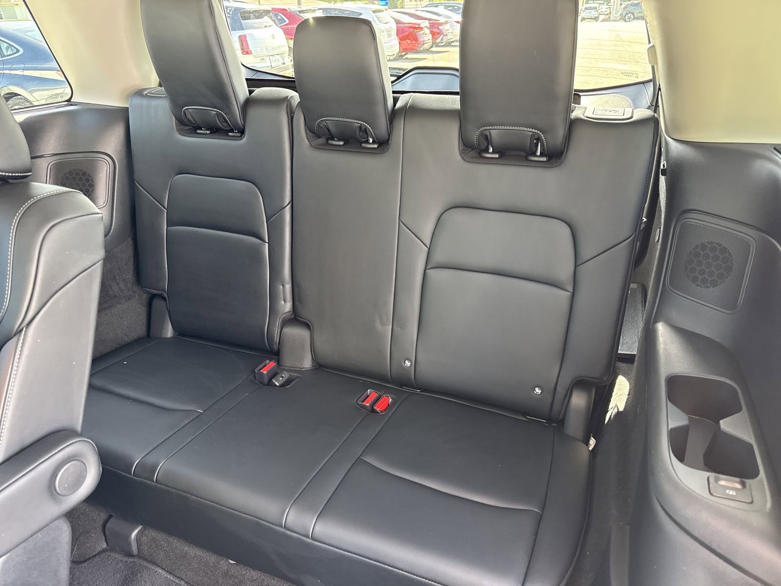 Used 2024 Nissan Pathfinder Platinum image 12