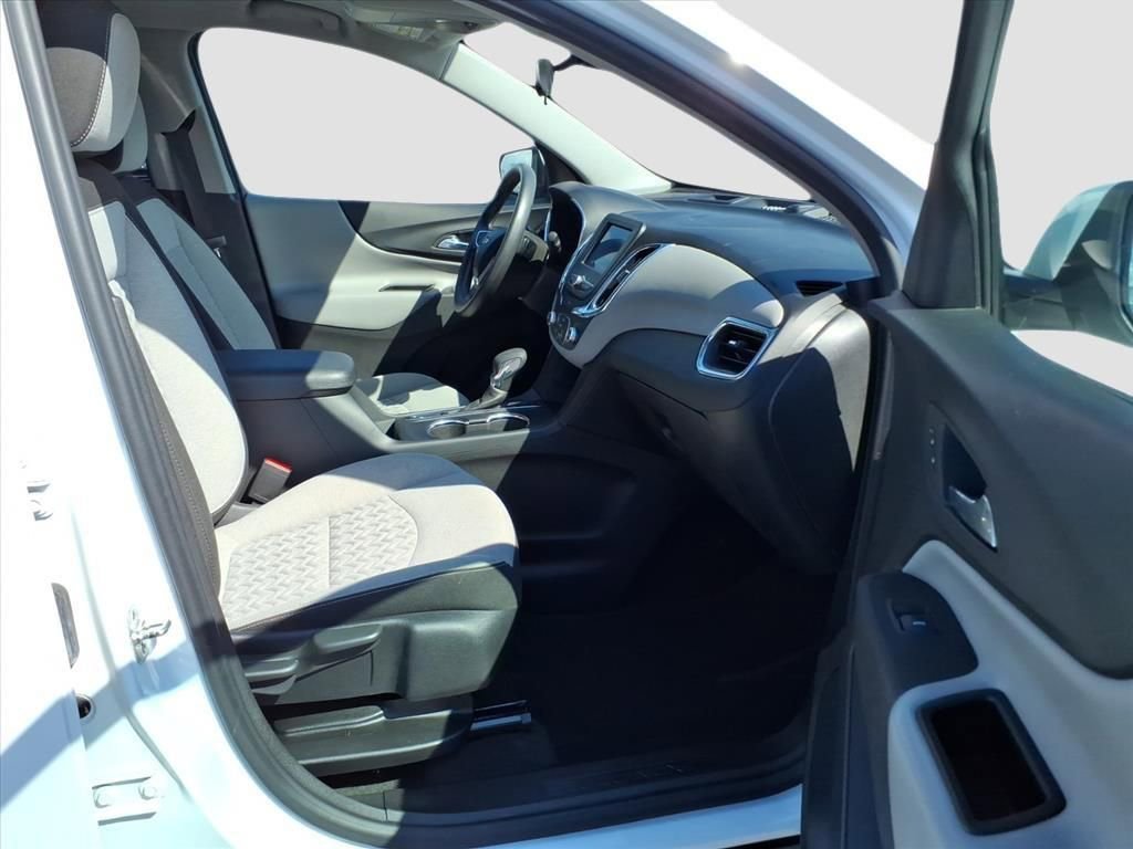 Used 2023 Chevrolet Equinox LT image 17