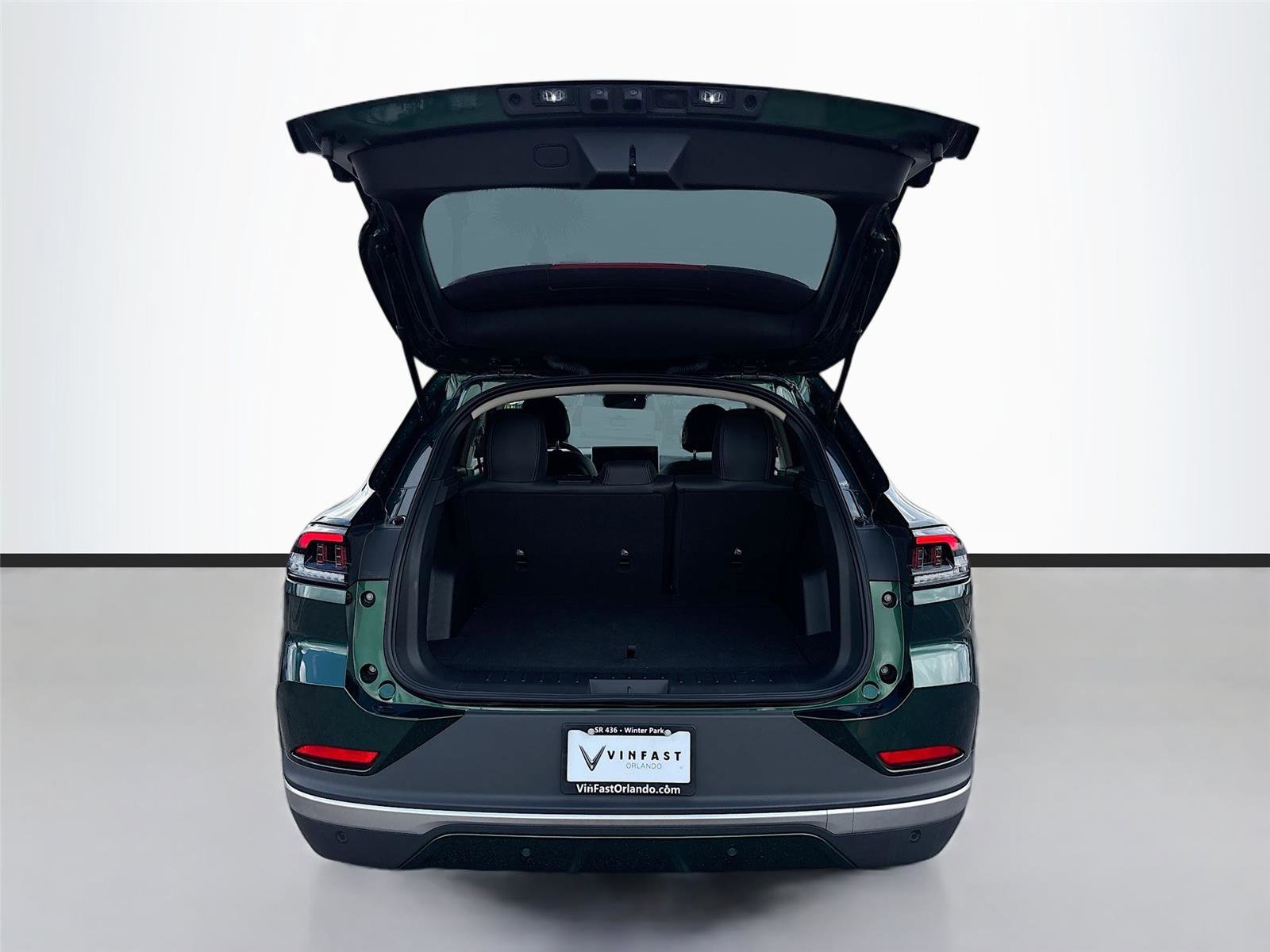 New 2025 VinFast VF 8 Eco image 26