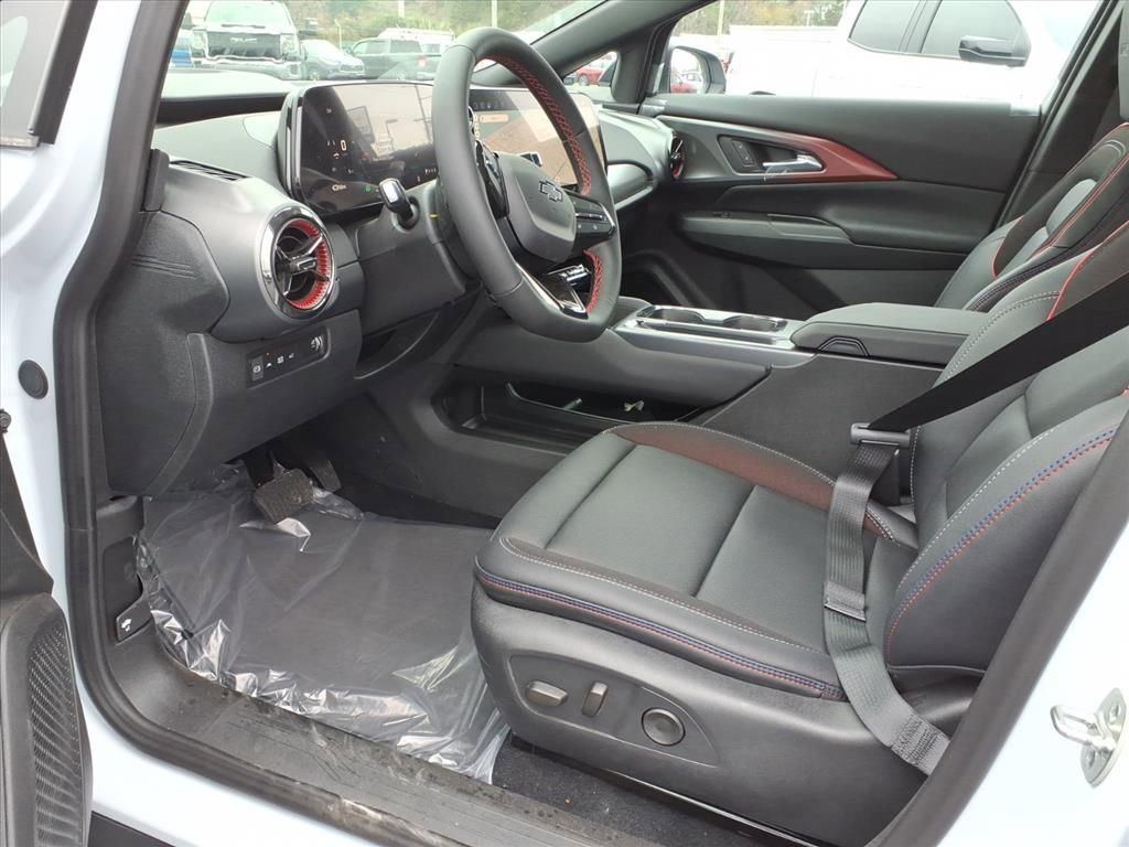 New 2026 Chevrolet Equinox EV RS image 11