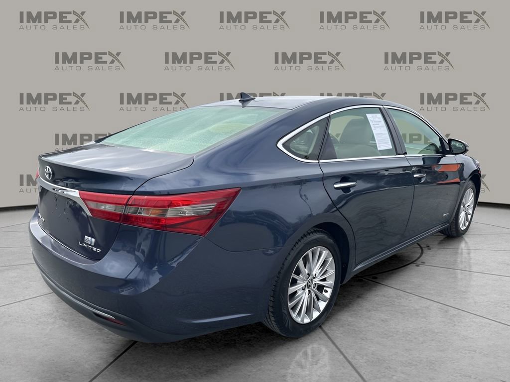 Used 2018 Toyota Avalon Limited w/ All Weather Liner Package image 5