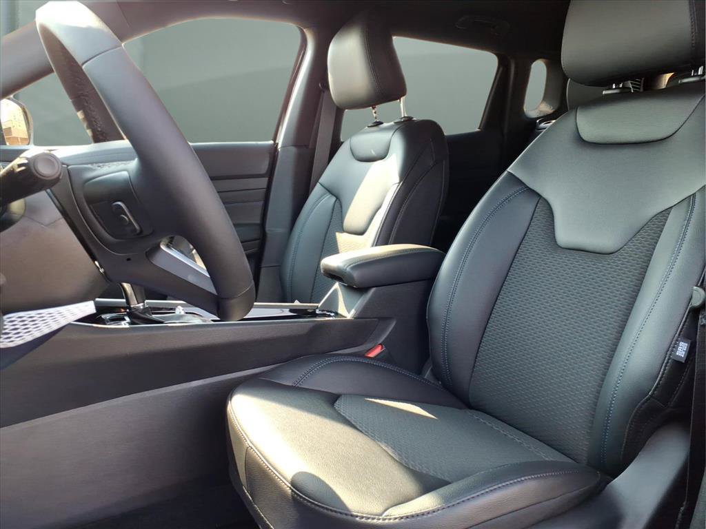 New 2026 Jeep Compass Latitude AWD/4WD image 11