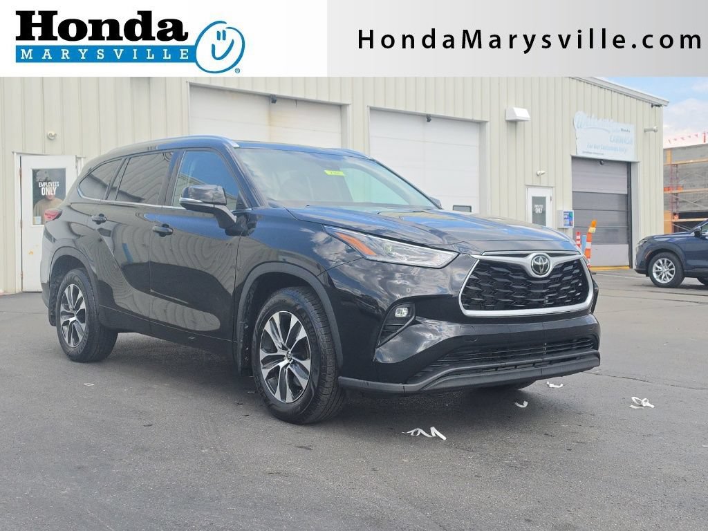 Used 2021 Toyota Highlander XLE